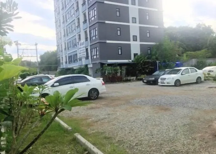 Apartahotel Live At Sukhumvit 105 2*